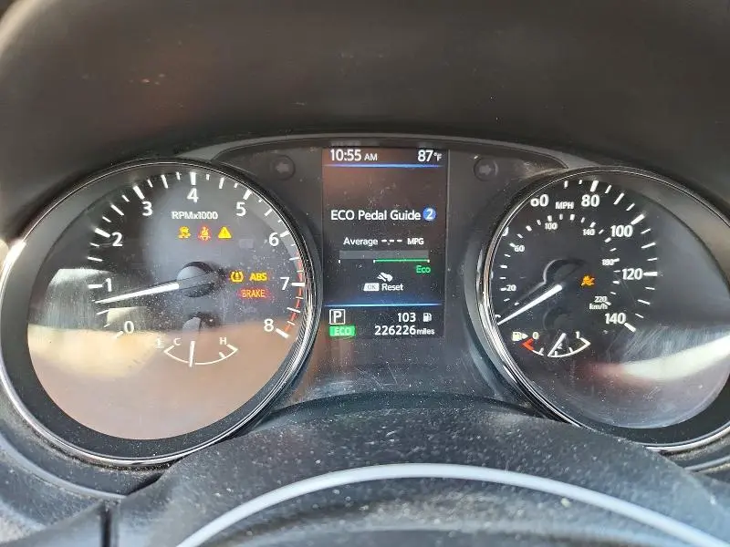 2018 NISSAN ROGUE SV  