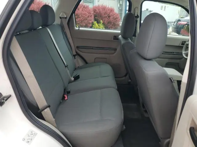 2011 FORD ESCAPE XLS  