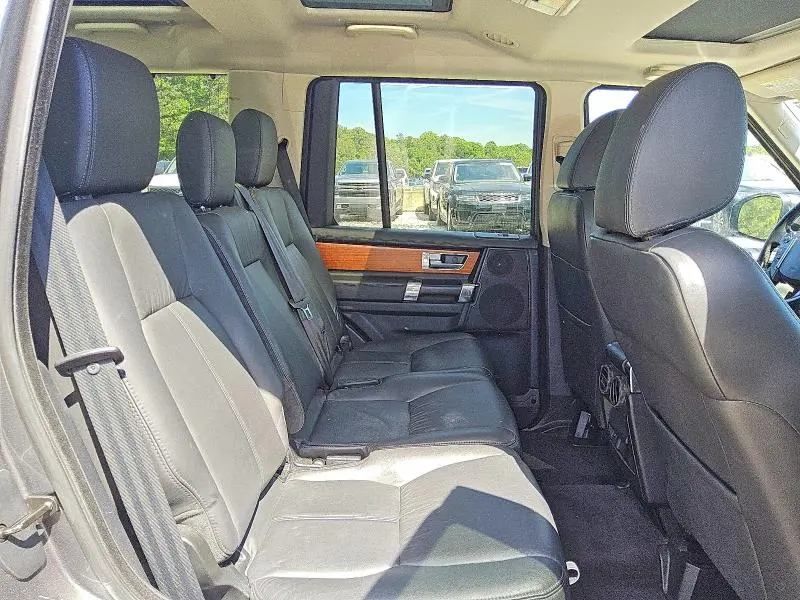 2015 LAND ROVER LR4 HSE LUXURY  