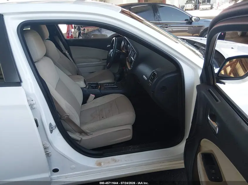 2013 DODGE CHARGER SE