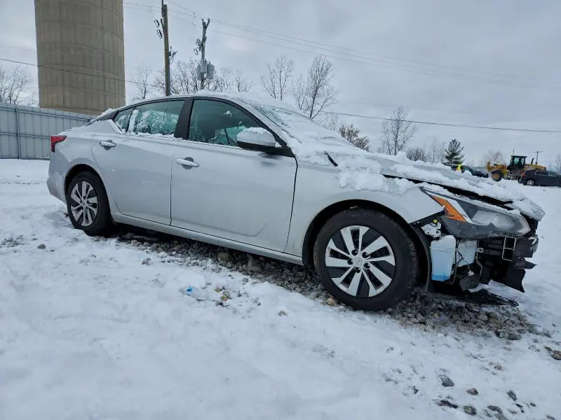 2020 NISSAN ALTIMA S  