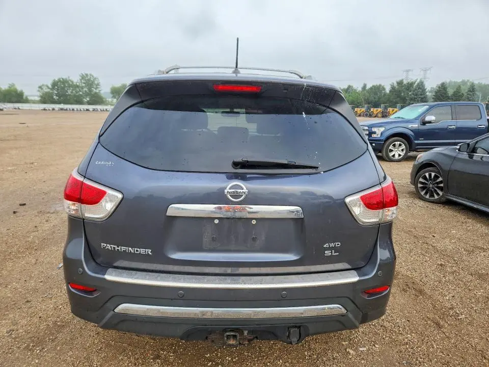 2014 NISSAN PATHFINDER SL  
