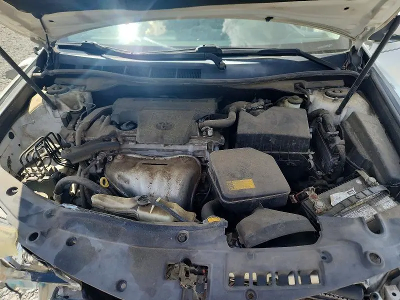 2014 TOYOTA CAMRY SE  