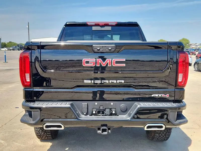 2025 GMC SIERRA K1500 AT4  