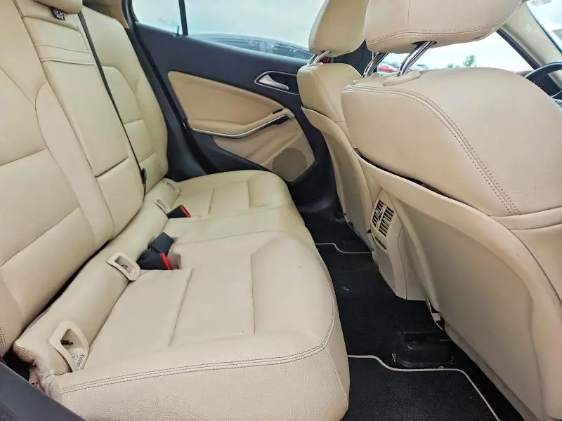 2015 MERCEDES-BENZ GLA 250  