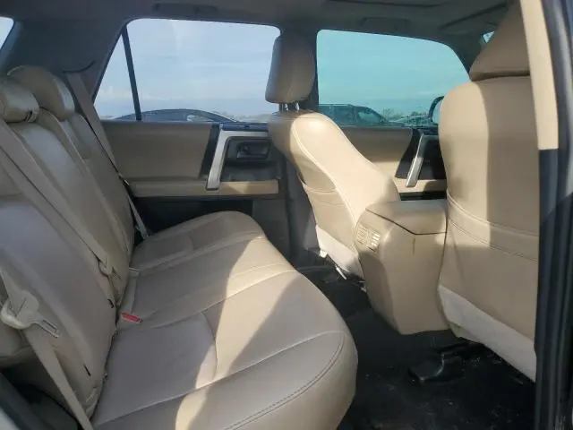 2010 TOYOTA 4RUNNER SR5  