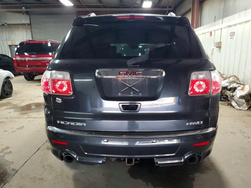 2012 GMC ACADIA DENALI  