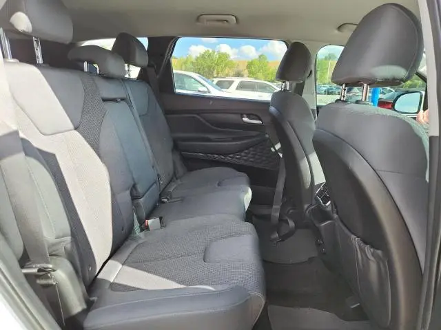 2019 HYUNDAI SANTA FE SE  