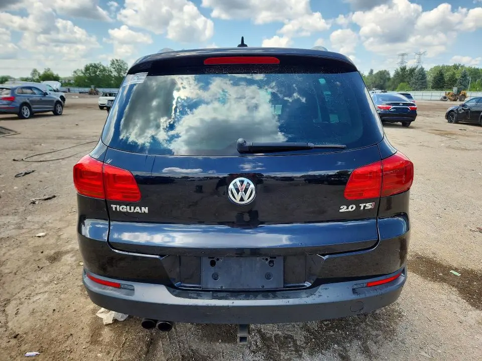 2014 VOLKSWAGEN TIGUAN S  