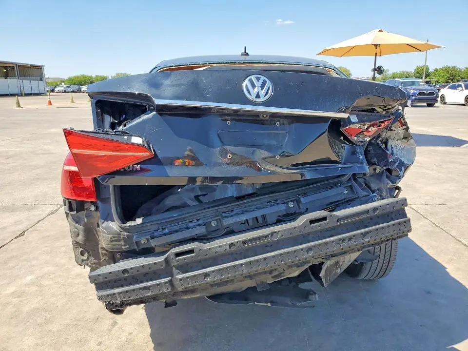 2016 VOLKSWAGEN PASSAT   
