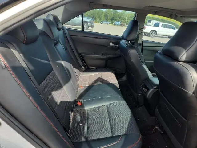 2015 TOYOTA CAMRY SE  