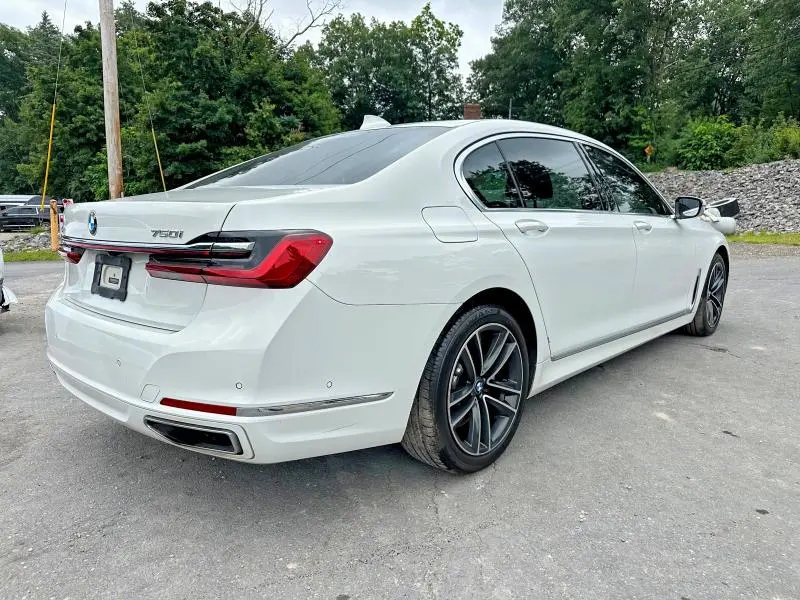 2021 BMW 750 XI  