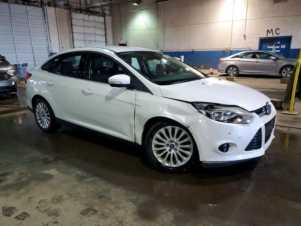 2012 FORD FOCUS TITANIUM  
