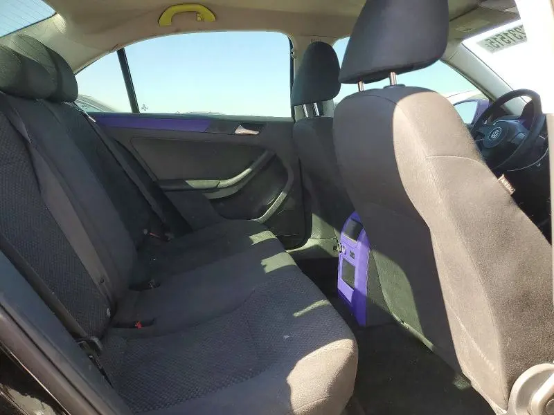 2013 VOLKSWAGEN JETTA BASE  