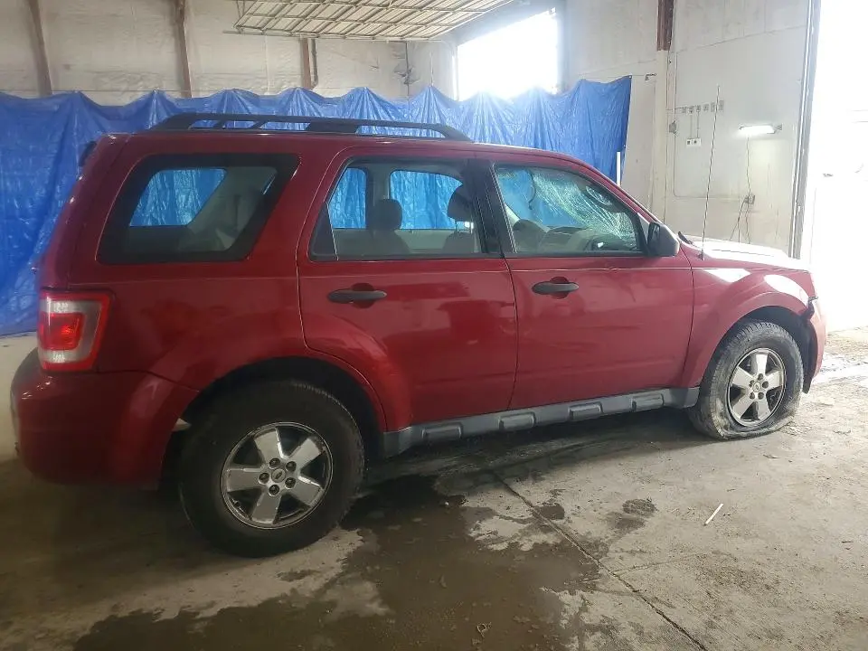 2010 FORD ESCAPE XLS  