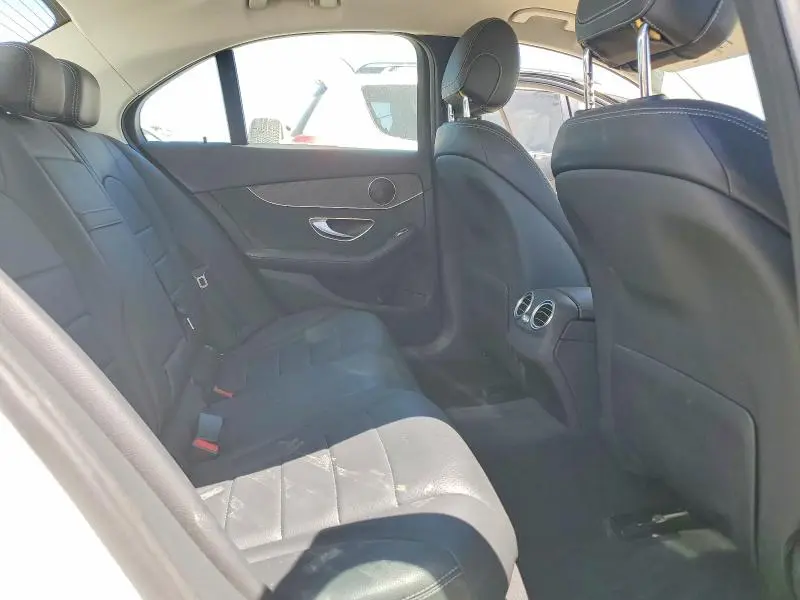 2016 MERCEDES-BENZ C 300  