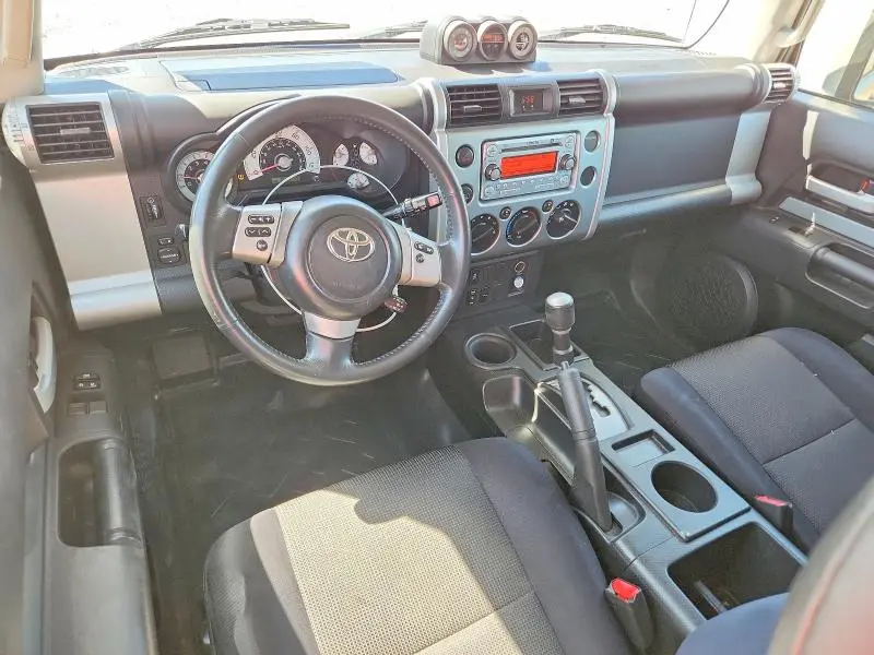 2012 TOYOTA FJ CRUISER BASE  