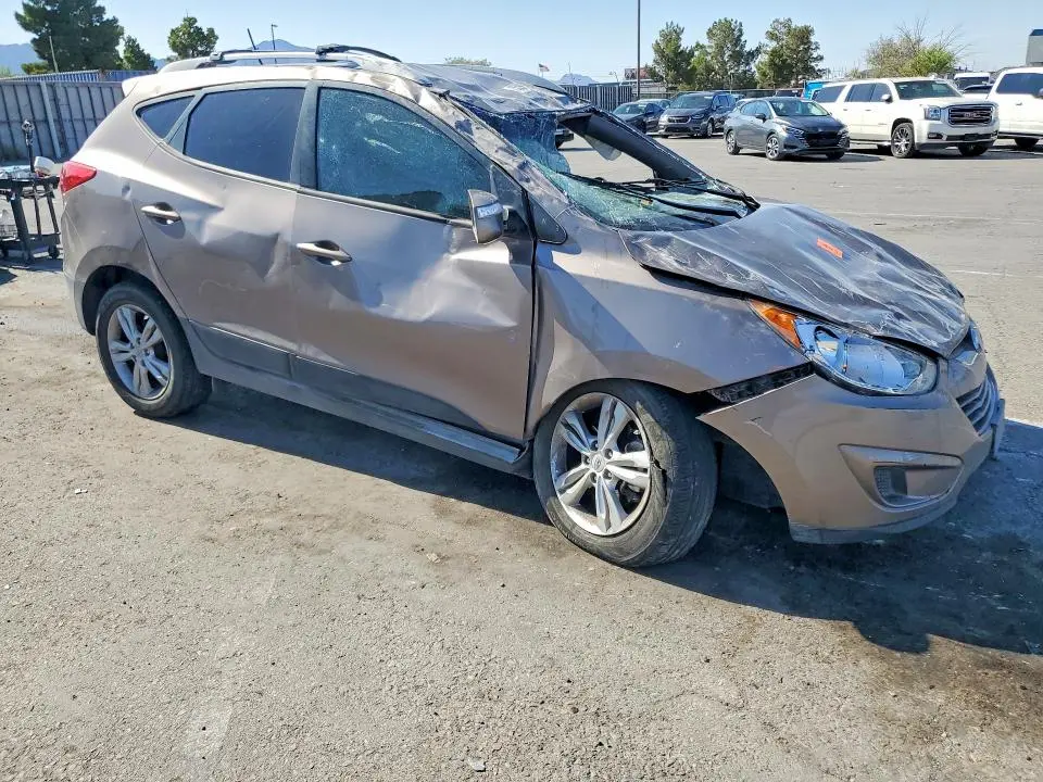 2012 HYUNDAI TUCSON GLS  