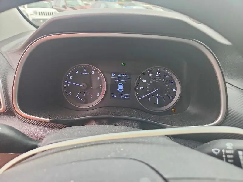 2019 HYUNDAI TUCSON SE  
