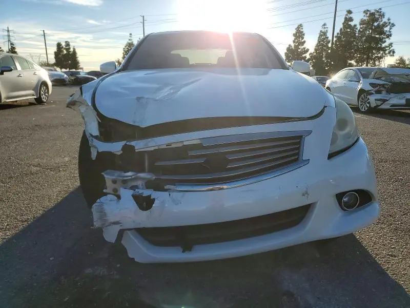 2013 INFINITI G37 BASE  