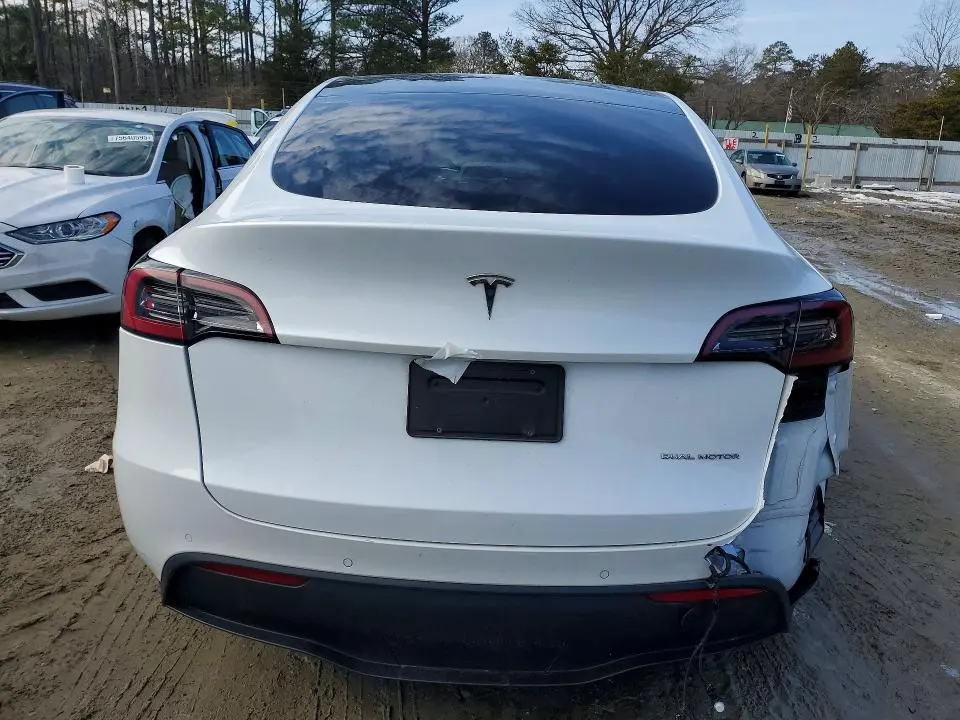 2022 TESLA MODEL Y   