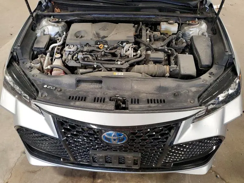 2021 TOYOTA AVALON XSE  