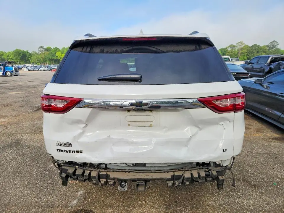 2021 CHEVROLET TRAVERSE LT  