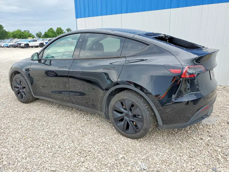 2025 TESLA MODEL Y   