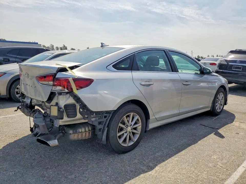 2018 HYUNDAI SONATA SE  