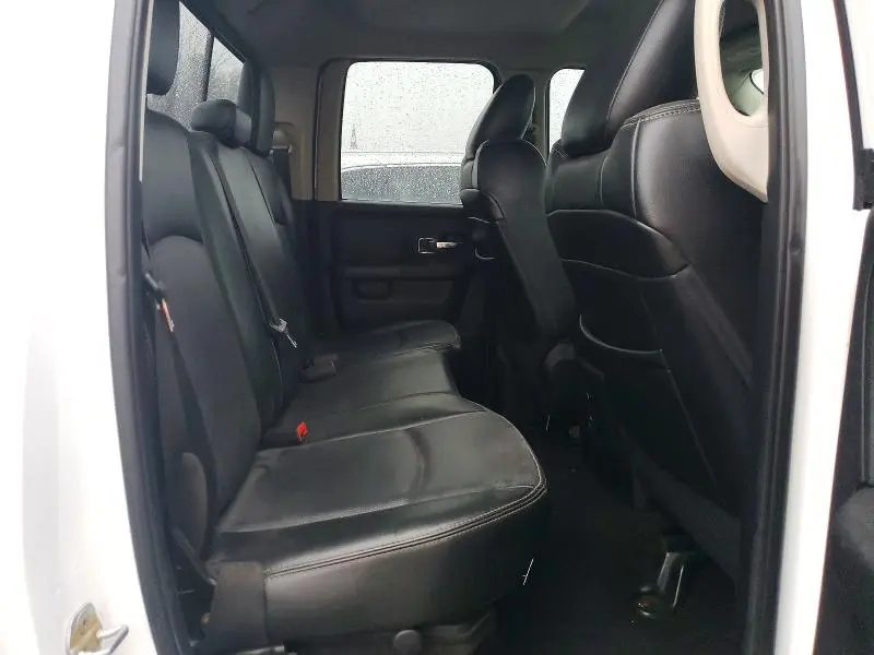 2013 RAM 1500 LARAMIE  