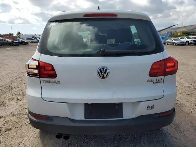2015 VOLKSWAGEN TIGUAN S  