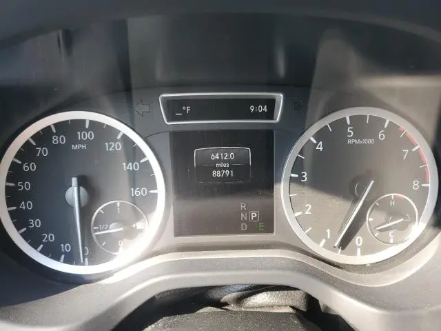 2017 INFINITI QX30 BASE  