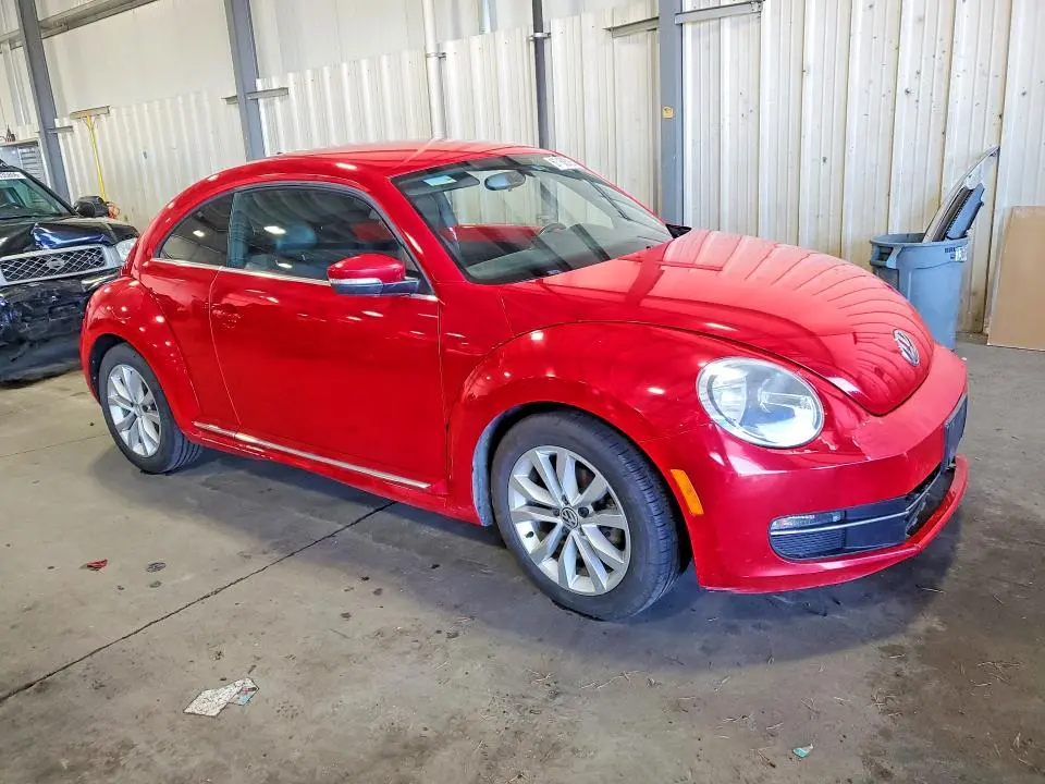 2013 VOLKSWAGEN BEETLE   