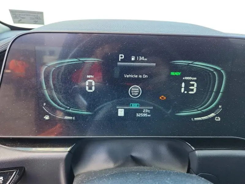 2023 KIA NIRO EX  