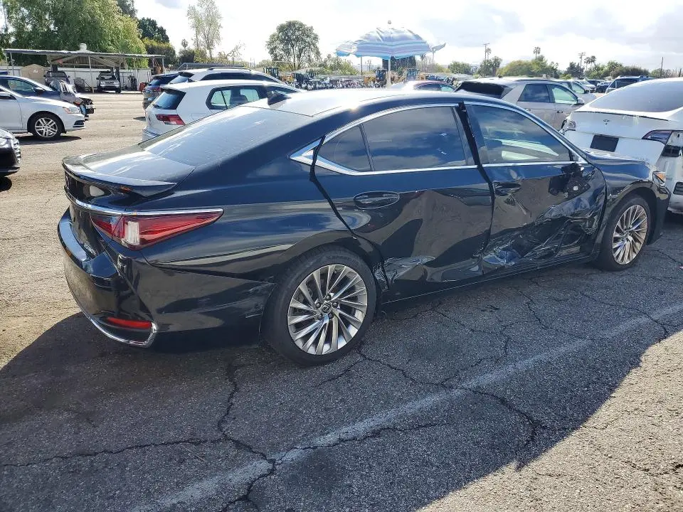 2023 LEXUS ES 300H BASE  