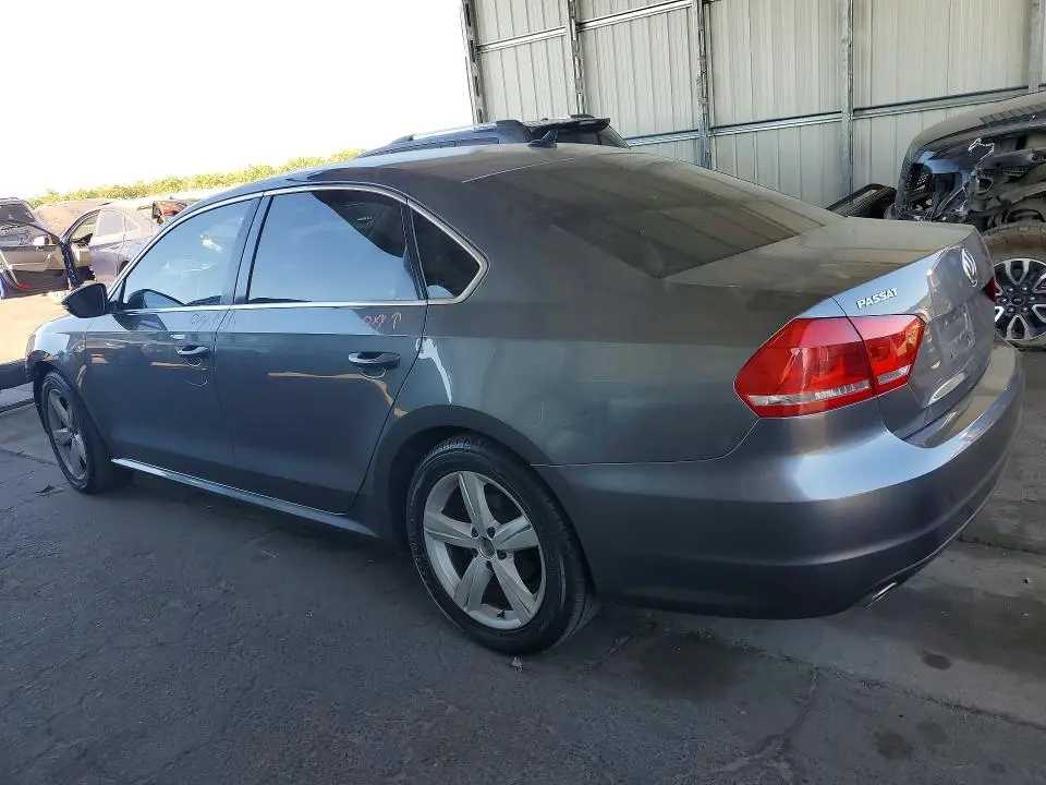 2012 VOLKSWAGEN PASSAT SE  