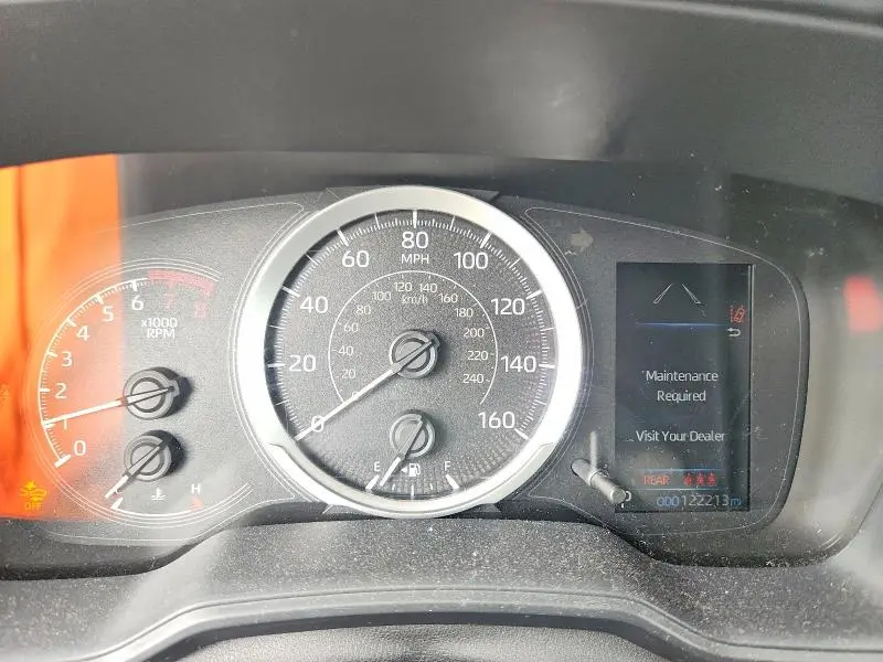 2021 TOYOTA COROLLA LE  
