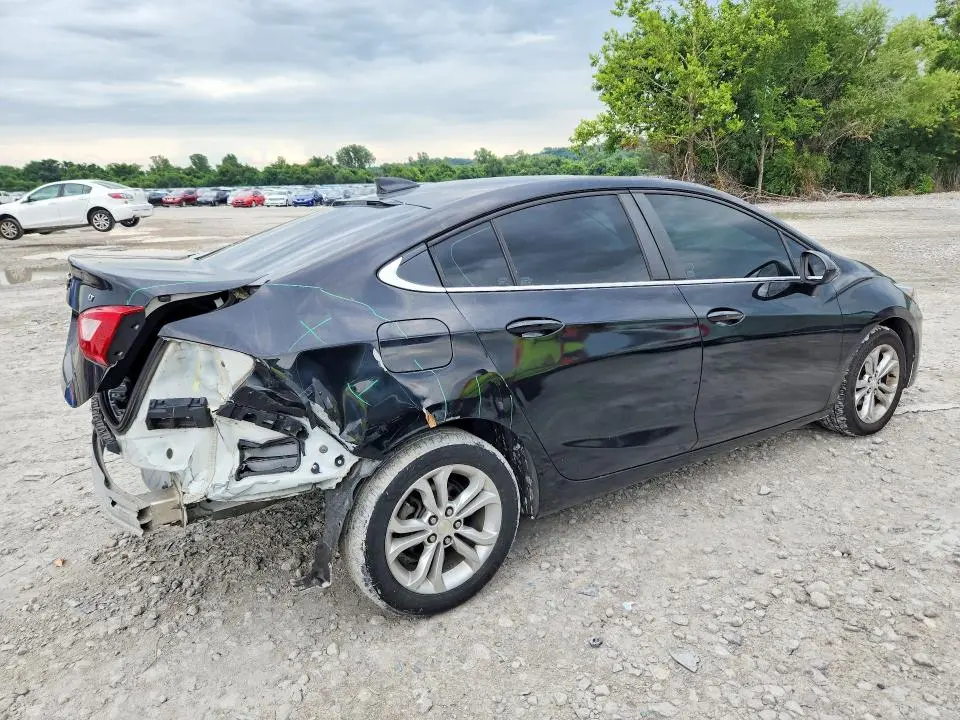 2019 CHEVROLET CRUZE LT  