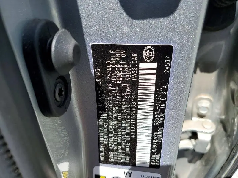 2022 TOYOTA AVALON XLE  