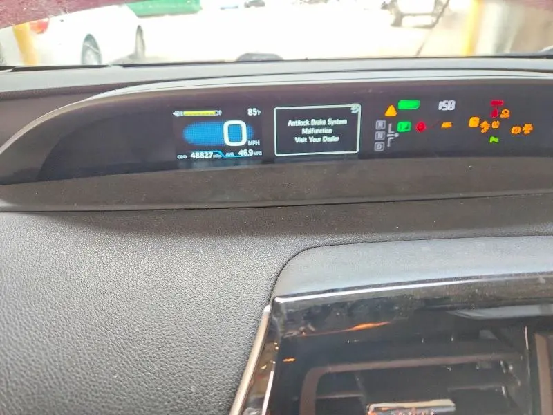 2019 TOYOTA PRIUS XLE AWD-E  
