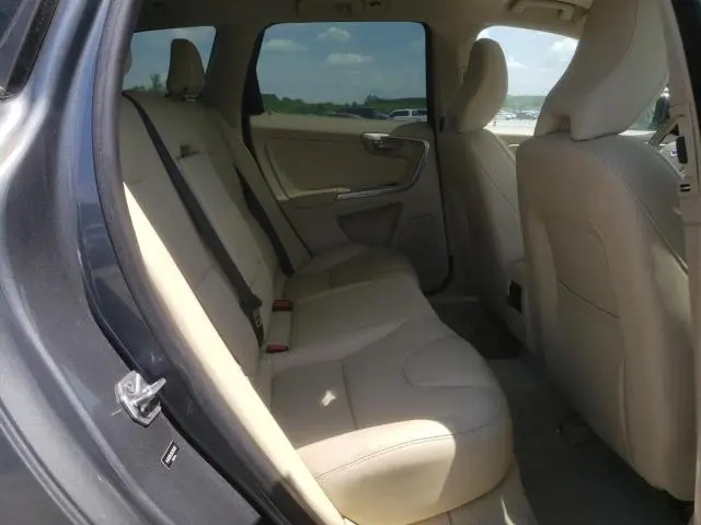 2016 VOLVO XC60 T5 PREMIER  