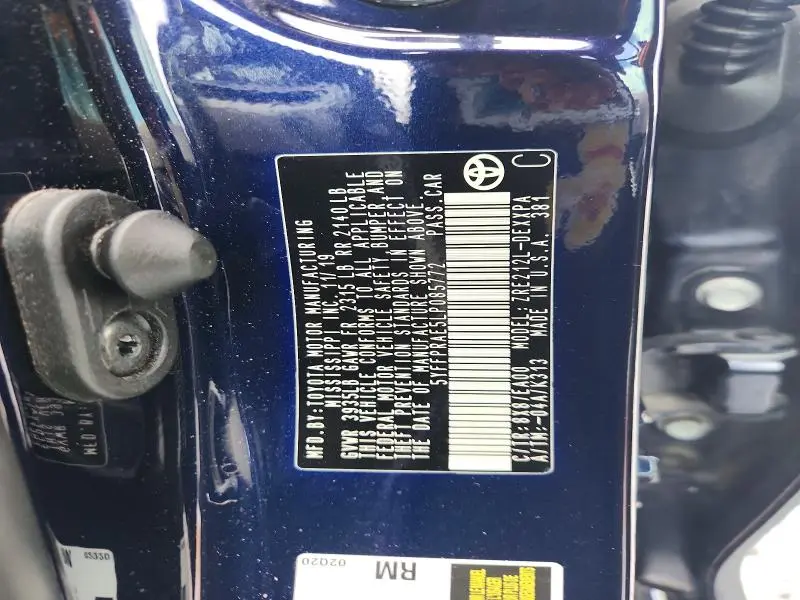 2020 TOYOTA COROLLA XLE  