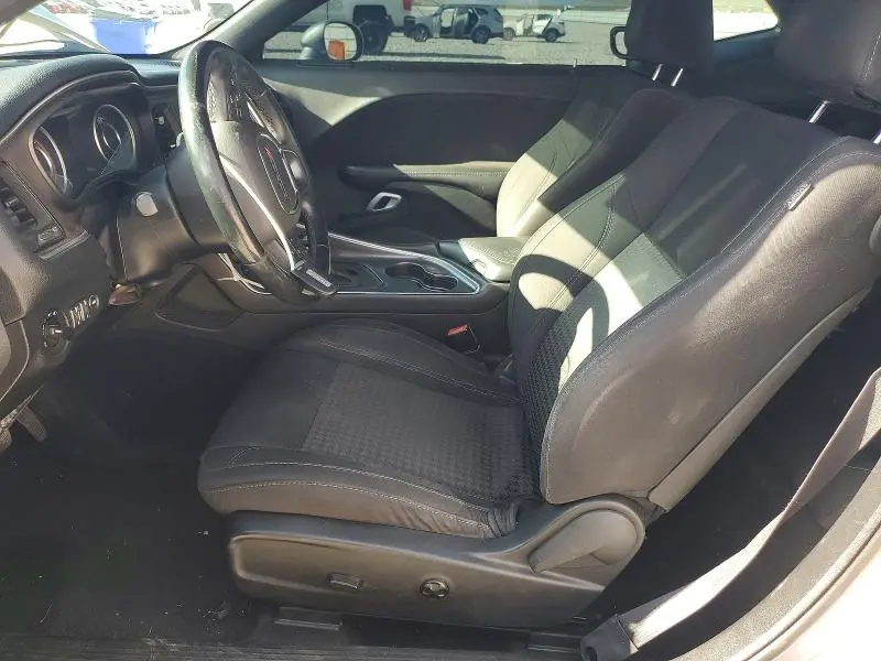 2015 DODGE CHALLENGER SXT  