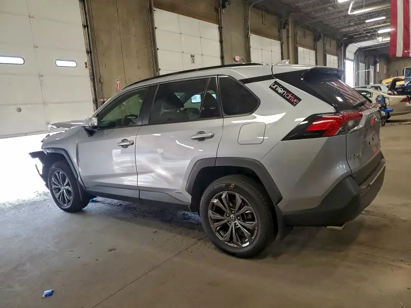 2022 TOYOTA RAV4 XLE PREMIUM  