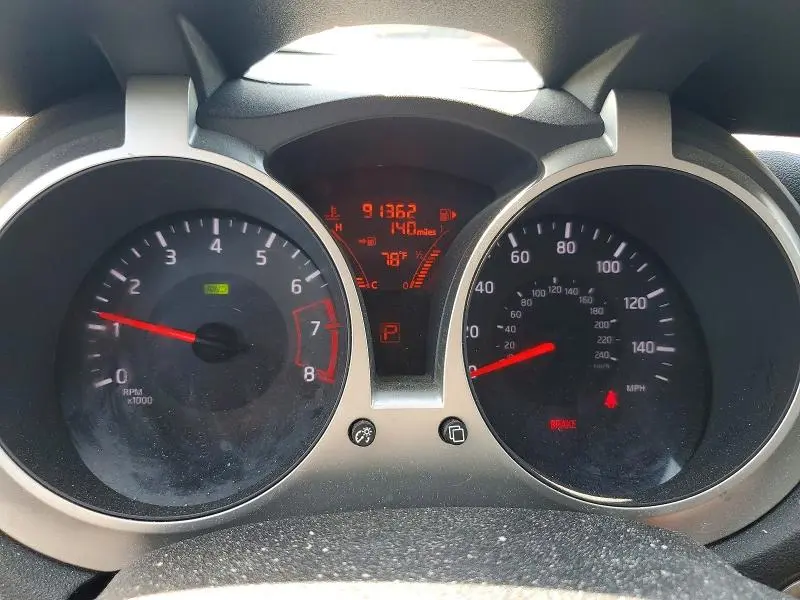 2015 NISSAN JUKE SL  