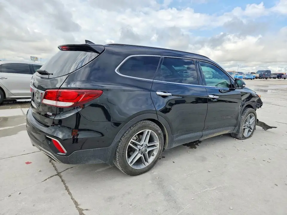 2017 HYUNDAI SANTA FE SE ULTIMATE  