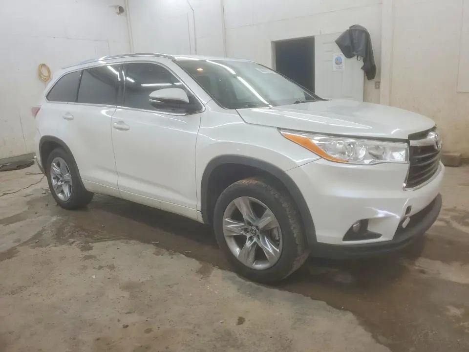 2016 TOYOTA HIGHLANDER LIMITED  
