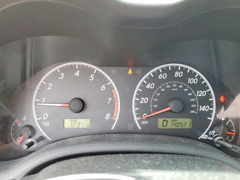 2013 TOYOTA COROLLA LE  