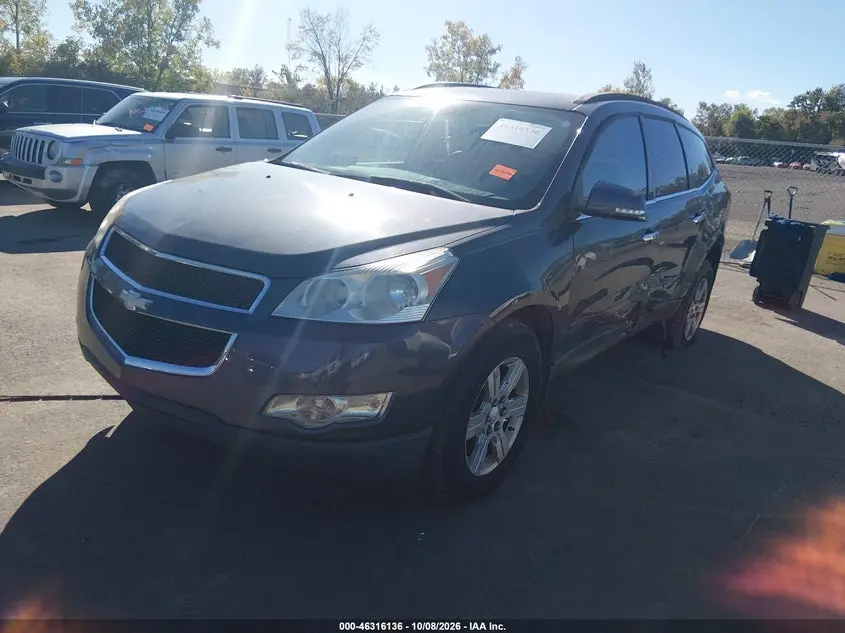 2011 CHEVROLET TRAVERSE 2LT