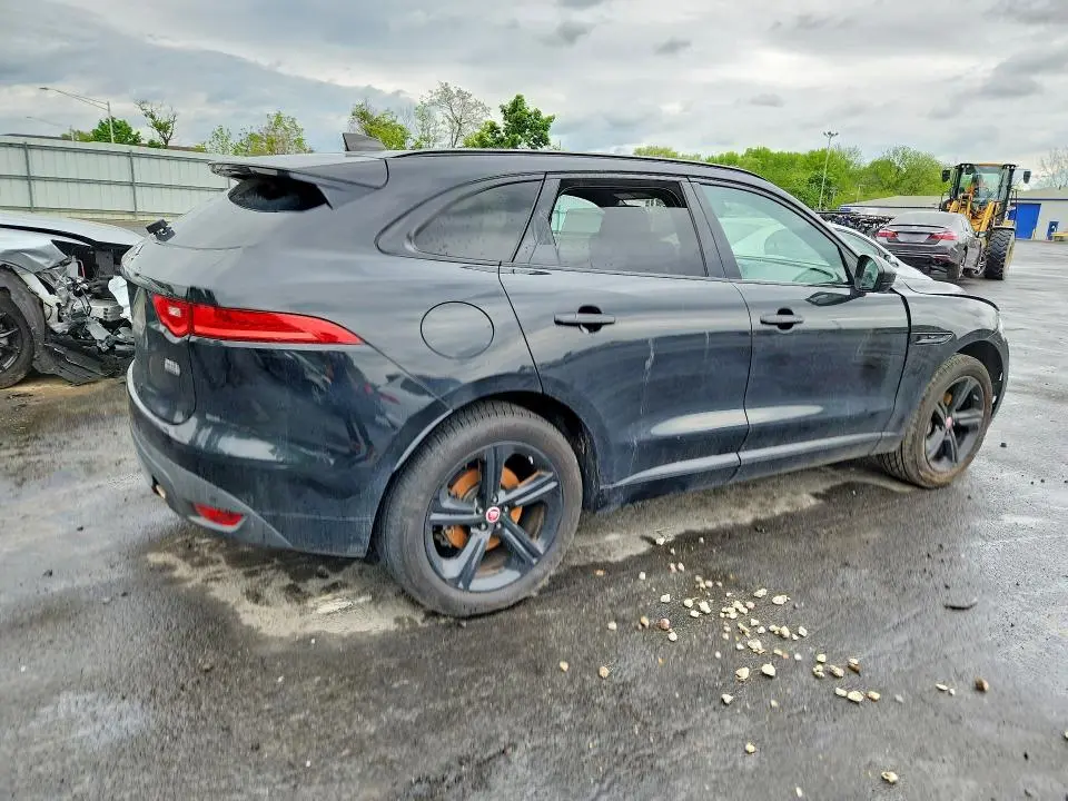 2020 JAGUAR F-PACE CHECKERED FLAG  